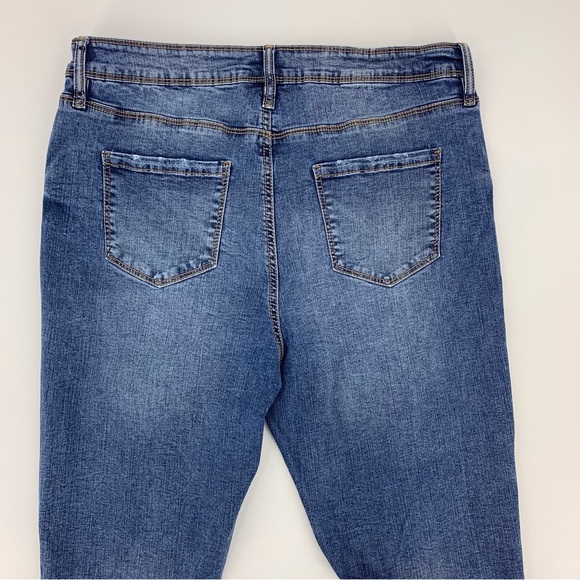 Suko Jeans Faded Blue High Rise Tapered Leg Distressed Ankle Jeans, 12 - Picture 10 of 16